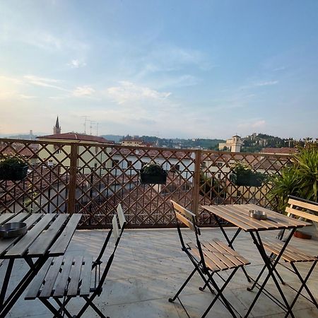 Verona Relax & Stay Rooms Экстерьер фото