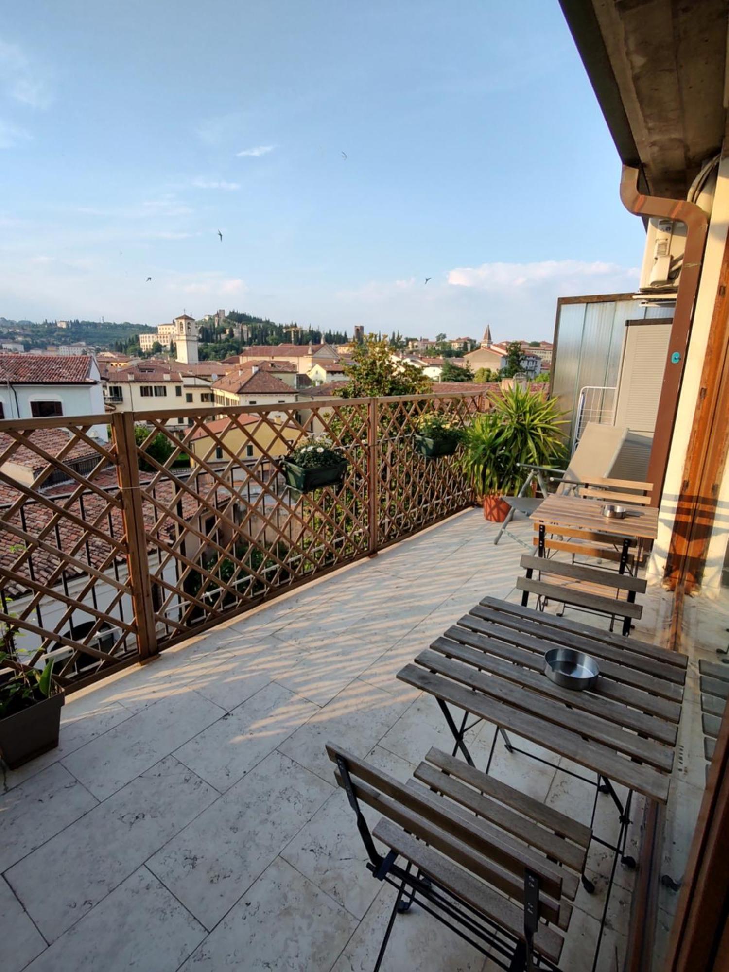 Verona Relax & Stay Rooms Экстерьер фото