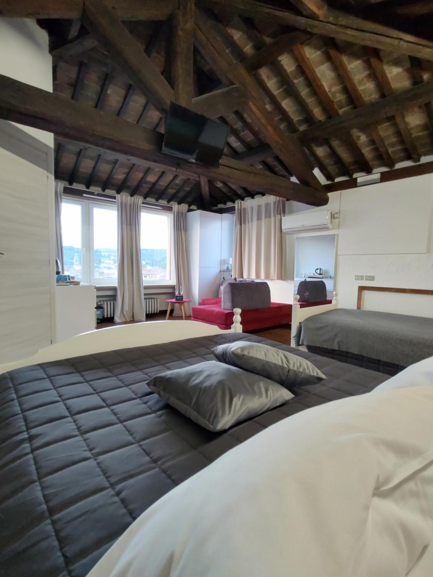 Verona Relax & Stay Rooms Экстерьер фото